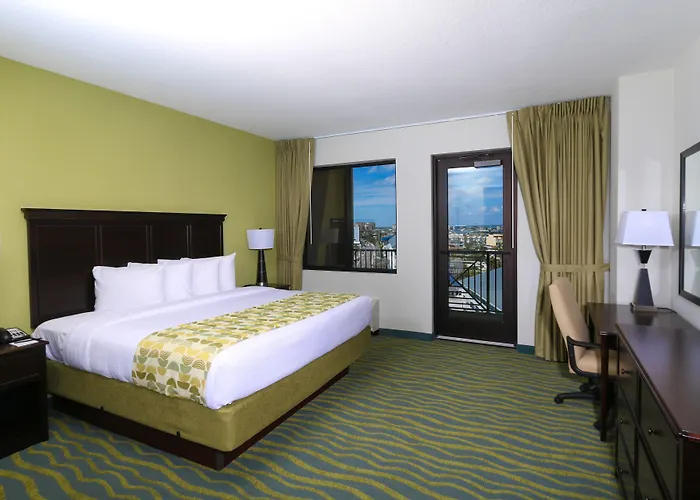 Hotel Edge Clearwater