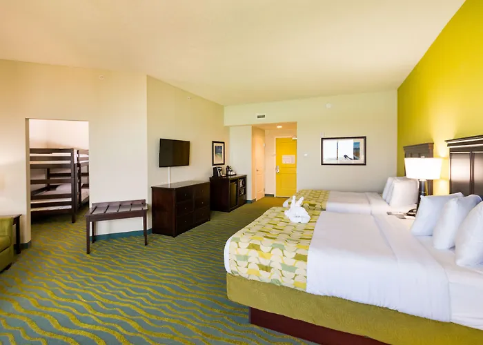 Edge Clearwater Hotel