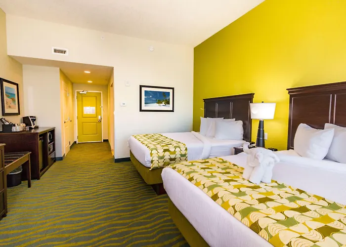 Edge Clearwater Hotel