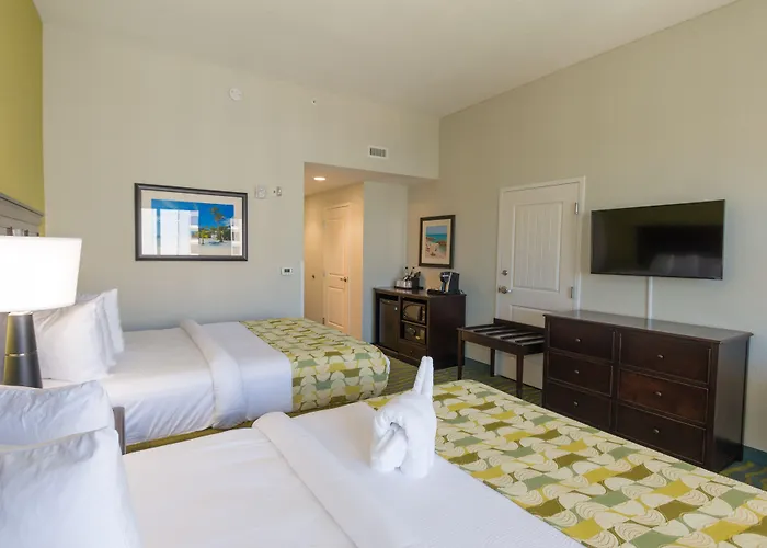 Edge Clearwater Hotel 4*