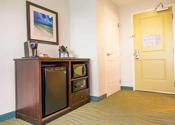 Edge Clearwater Hotel