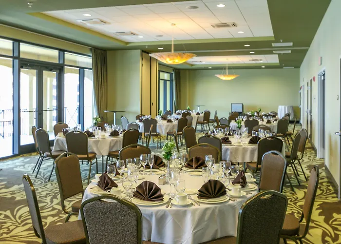 Hotel Edge Clearwater 4*